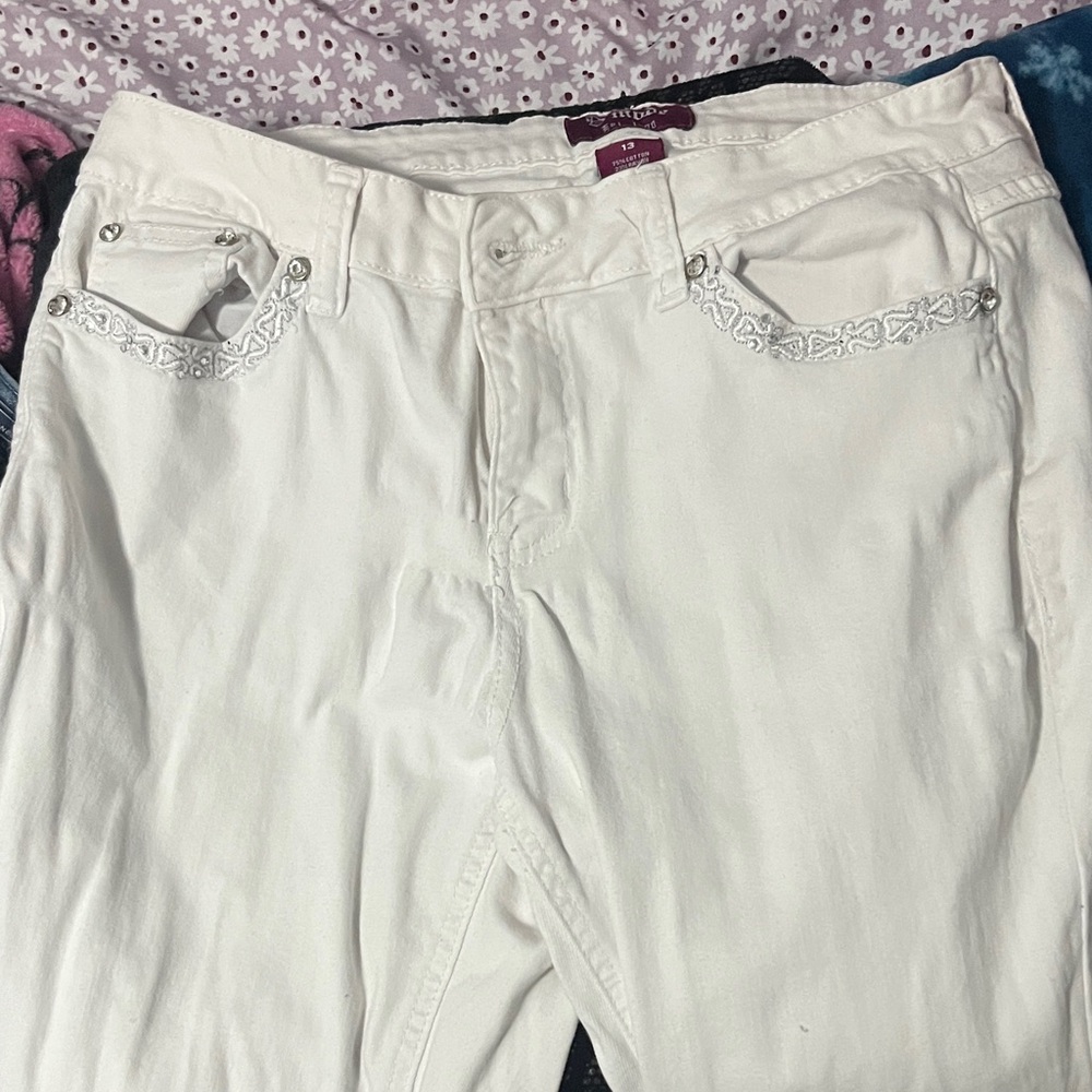Women's White Jeans - Picture 2 of 4